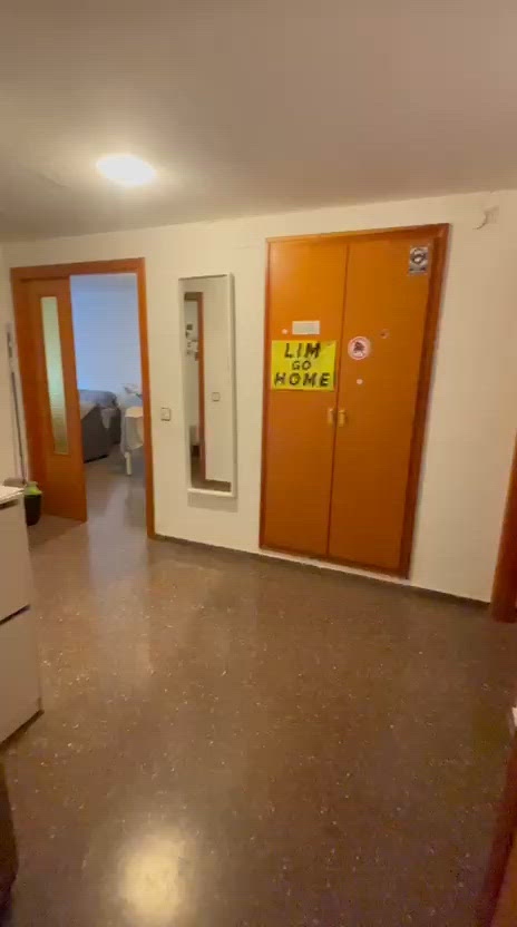 First photo of the property