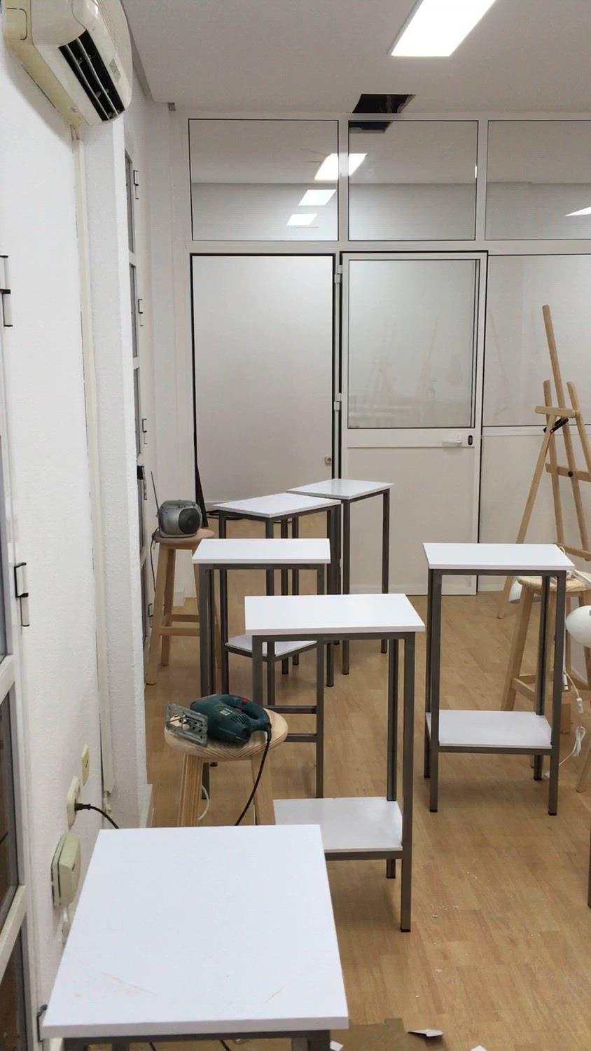 Locales o naves baratos en La Banda - Campo de Fútbol, Chiclana de la  Frontera — idealista