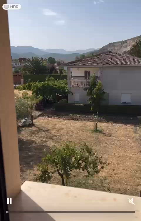 First photo of the property